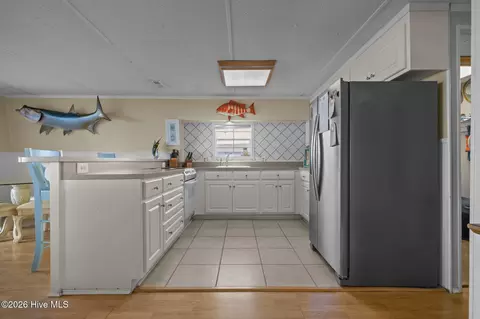 249 Moonlight Dr, Atlantic Beach, NC 28512 photo 4