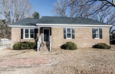 1001 Turnstone Dr, Rocky Mount, NC 27803