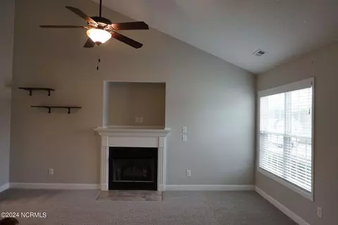 Living - 407 Sundown Ct, Hubert, NC 28539 photo 1 of 5