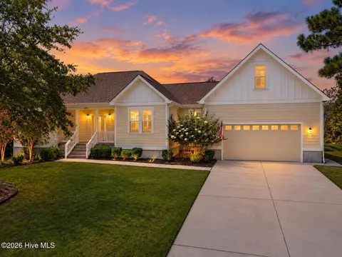 400 S Kingfisher Ln S, Hampstead, NC 28443
