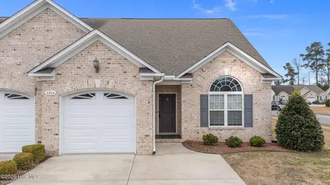 2353 Dovedale Dr #B, Greenville, NC 27834