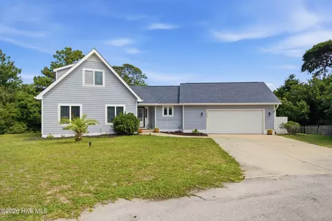 312 Pine Knoll Cir, Pine Knoll Shores, NC 28512