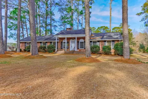 110 Annie Faye Norris Ln, Teachey, NC 28464