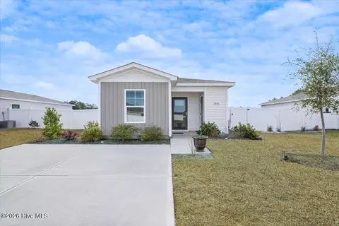 3834 Lady Bug Dr, Shallotte, NC 28470