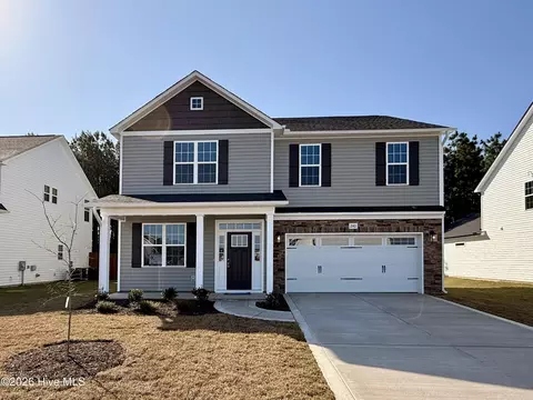 240 Ironbark Dr, Raeford, NC 28376