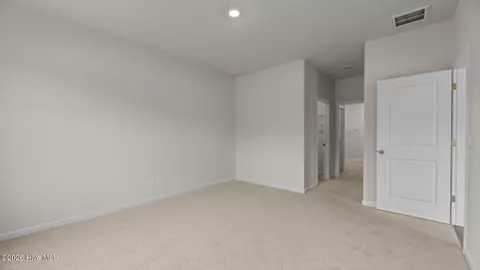 Bedroom - 1013 Minnette Cir, New Bern, NC 28562 photo 6 of 6