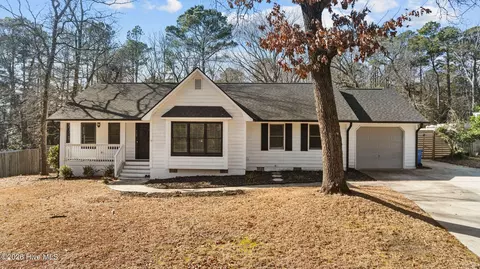 312 Oates Dr, Fayetteville, NC 28311