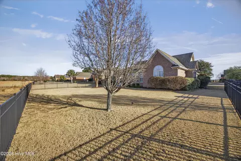Exterior - 397 Highlands Dr, Hampstead, NC 28443 photo 8 of 10