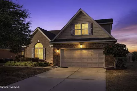 397 Highlands Dr, Hampstead, NC 28443