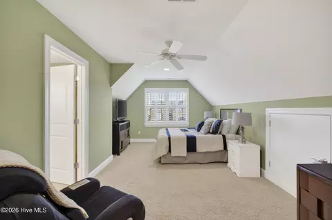 Bedroom - 397 Highlands Dr, Hampstead, NC 28443 photo 8 of 10