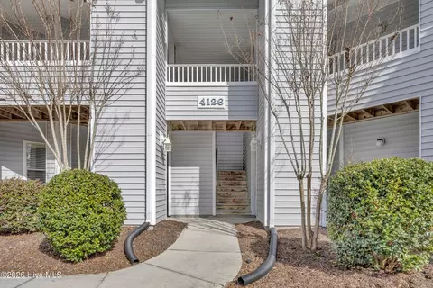 4126 Breezewood Dr #101, Wilmington, NC 28412