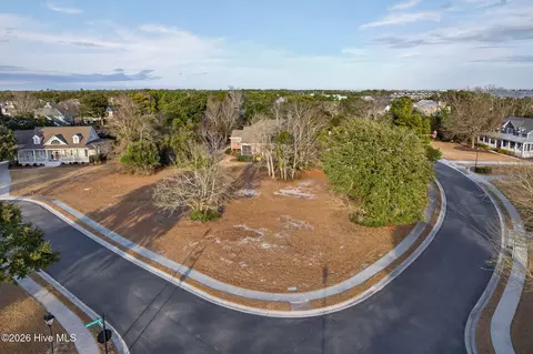 32 Salt Marsh Ln, Hampstead, NC 28443