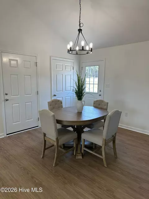 Dining - 2173 Rowan Rd, Clinton, NC 28328 photo 1 of 1