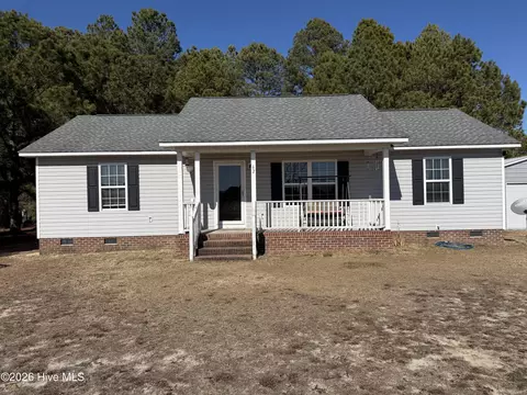 62 Cutoff Rd, Dunn, NC 28334