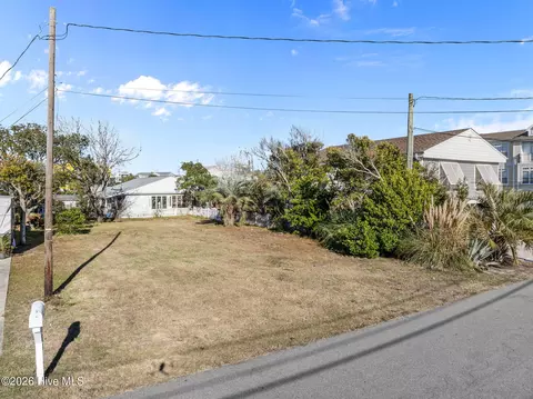 304 M Ave, Kure Beach, NC 28449