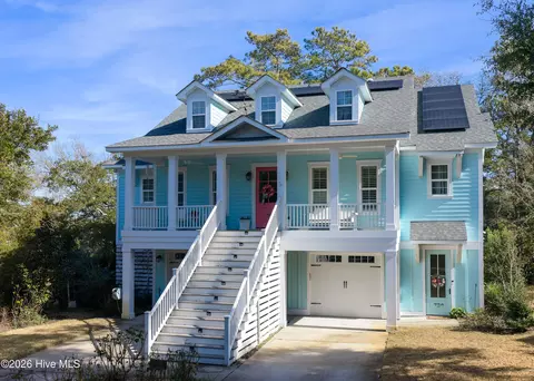 730 Alyssum Ave, Oak Island, NC 28465