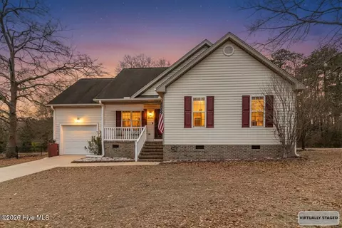 502 Twin Creeks Dr, Goldsboro, NC 27530