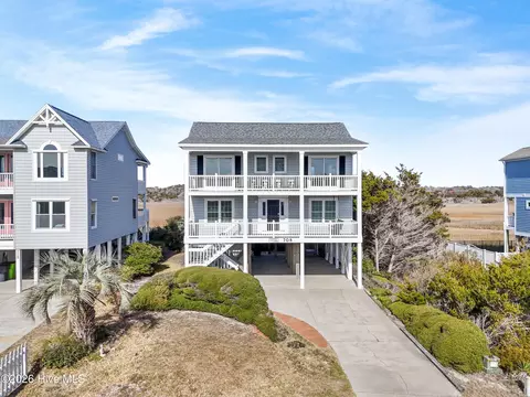 708 Ocean Blvd W, Holden Beach, NC 28462