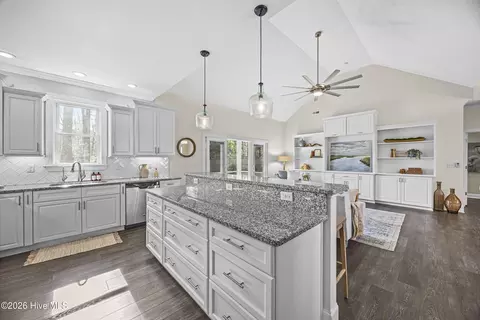 Kitchen - 376 Crown Pointe Dr, Hampstead, NC 28443 photo 3 of 3