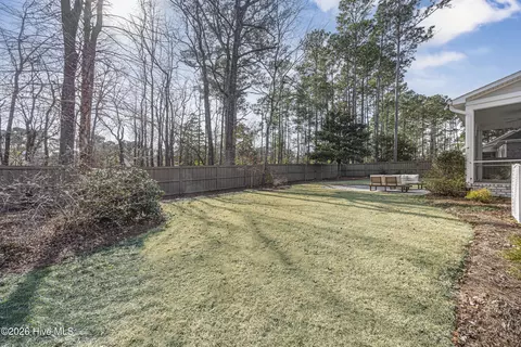 Exterior - 376 Crown Pointe Dr, Hampstead, NC 28443 photo 14 of 16