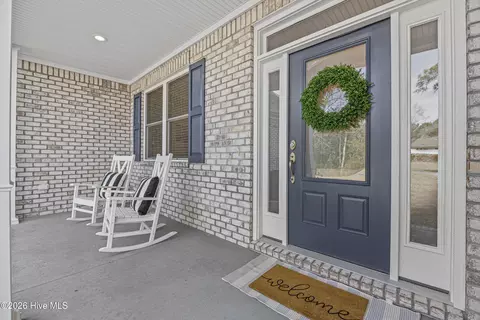 Exterior - 376 Crown Pointe Dr, Hampstead, NC 28443 photo 6 of 16