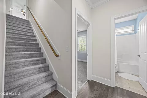 Entry Way - 376 Crown Pointe Dr, Hampstead, NC 28443 photo 6 of 7