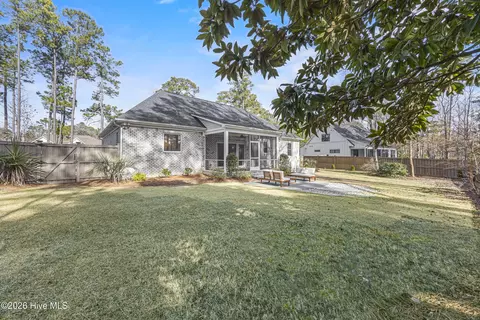 Exterior - 376 Crown Pointe Dr, Hampstead, NC 28443 photo 10 of 16