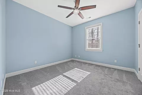 Bedroom - 376 Crown Pointe Dr, Hampstead, NC 28443 photo 4 of 8