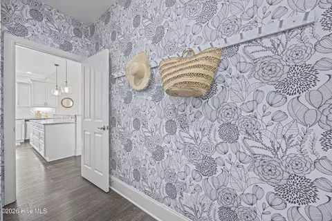 Entry Way - 376 Crown Pointe Dr, Hampstead, NC 28443 photo 4 of 7