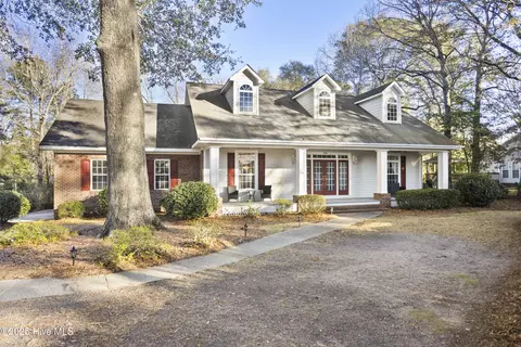 286 Gooseneck Rd W, Rocky Point, NC 28457