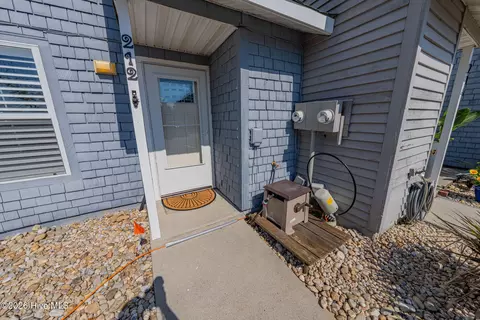 Exterior - 212 W Kitty Hawk Rd, Kitty Hawk, NC 27949 photo 1 of 1