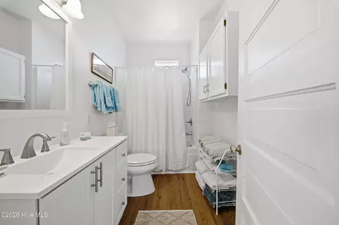 Bath - 303 E King St, Edenton, NC 27932 photo 1 of 1
