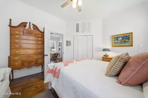 Bedroom - 303 E King St, Edenton, NC 27932 photo 1 of 9