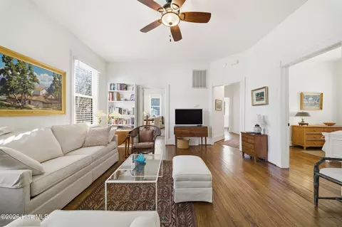 Living - 303 E King St, Edenton, NC 27932 photo 1 of 2