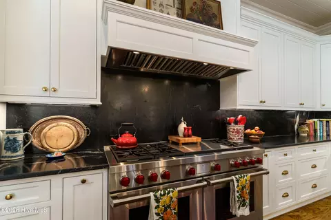 Kitchen - 55 Cypress Point Dr, Pinehurst, NC 28374 photo 3 of 5