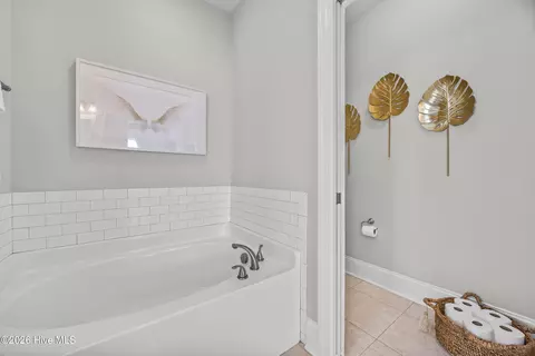 Bath - 53 Arden Dr, Hampstead, NC 28443 photo 3 of 5