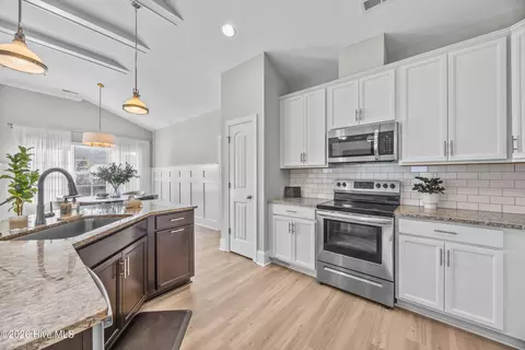 Kitchen - 53 Arden Dr, Hampstead, NC 28443 photo 1 of 3
