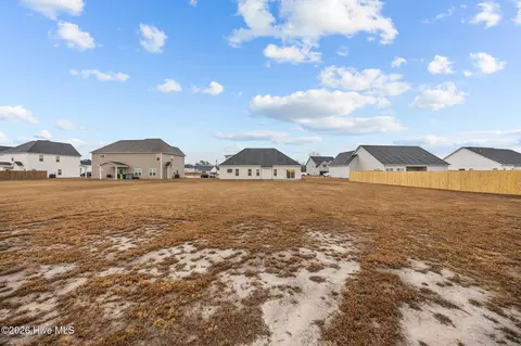 Exterior - 3002 Sharpnose St, New Bern, NC 28562 photo 3 of 9