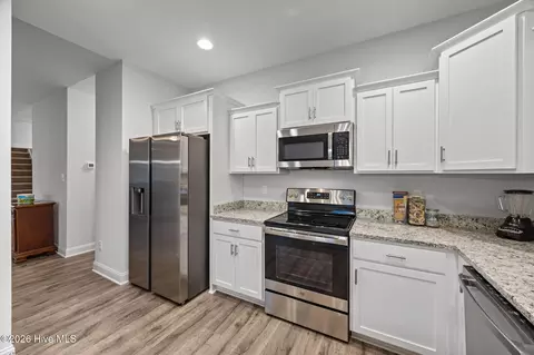 Kitchen - 3002 Sharpnose St, New Bern, NC 28562 photo 3 of 4