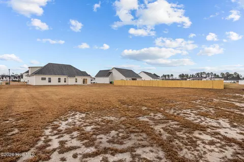 Exterior - 3002 Sharpnose St, New Bern, NC 28562 photo 2 of 9