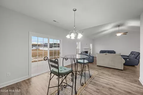 Dining - 3002 Sharpnose St, New Bern, NC 28562 photo 1 of 1