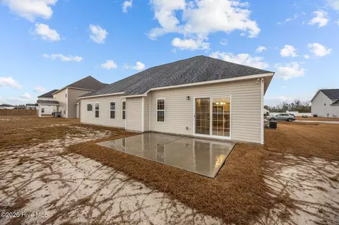 Exterior - 3002 Sharpnose St, New Bern, NC 28562 photo 5 of 9