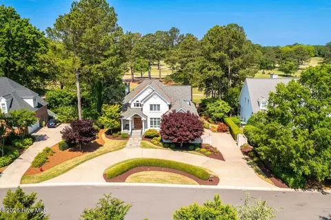 3004 Westview Dr, Greenville, NC 27834