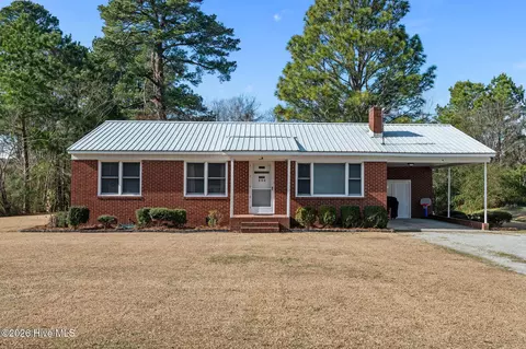 494 Chicora St, Grimesland, NC 27837