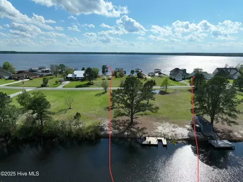 414 Bay Tree Dr, Harrells, NC 28444 photo 2