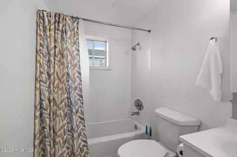 Bath - 404 Dobbs St, Atlantic Beach, NC 28512 photo 2 of 4