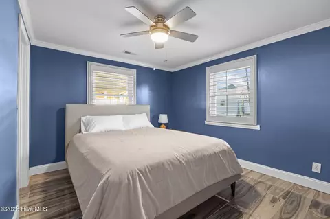 Bedroom - 404 Dobbs St, Atlantic Beach, NC 28512 photo 1 of 4