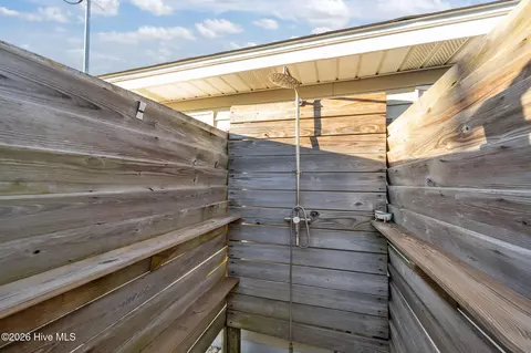 Bath - 404 Dobbs St, Atlantic Beach, NC 28512 photo 1 of 4