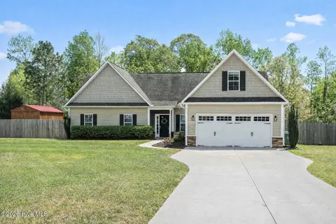 254 Everett Yopp Dr, Sneads Ferry, NC 28460