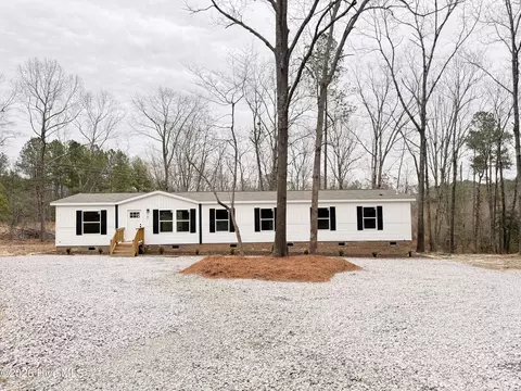 185 Deforest Dr, Carthage, NC 28327